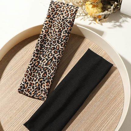 UNICORN 2pcs Women's Leopard Print Black Sports Headbands Sweat-Absorbent Elastic