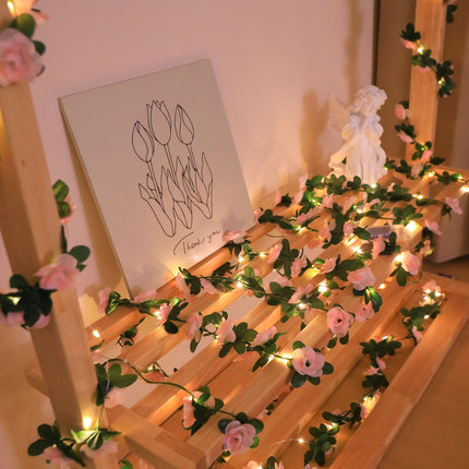 UNICORN Lighted Artificial Pink Rose Vine Decoration