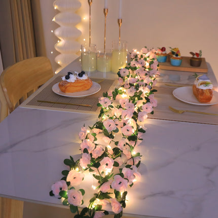 UNICORN Lighted Artificial Pink Rose Vine Decoration