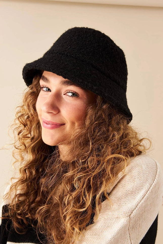 UNICORN Women's hat white black