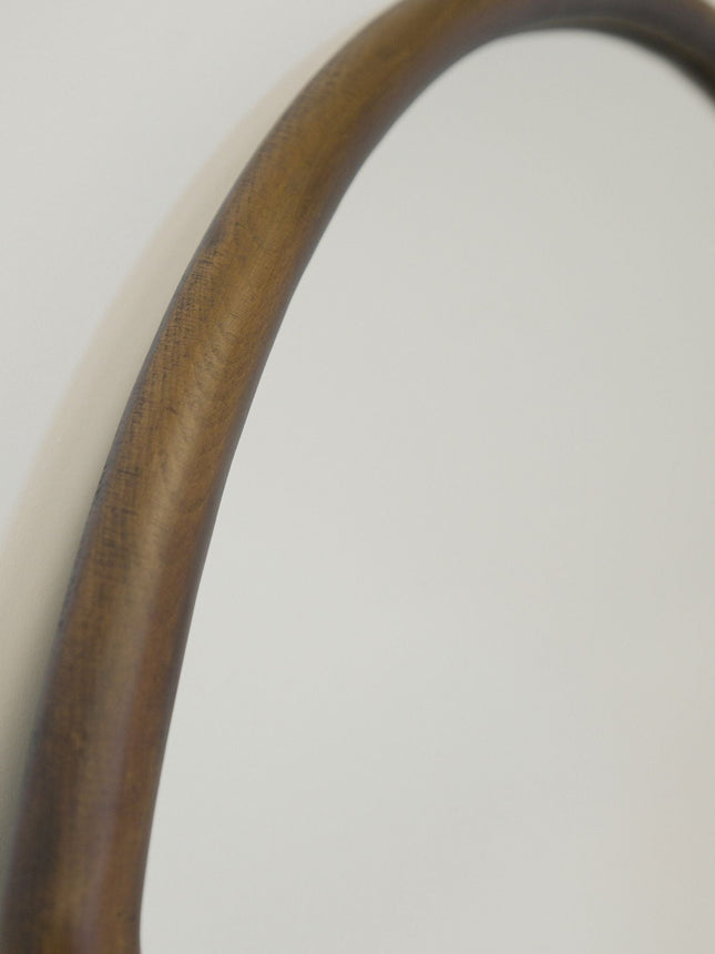 Amélie Walnoot – 180×70 cm