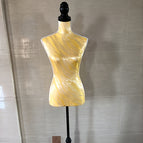 Yellow model (1pc)