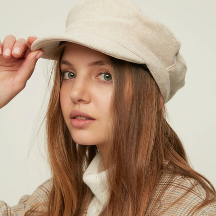 UNICORN Women's hat burgundy red cream white
