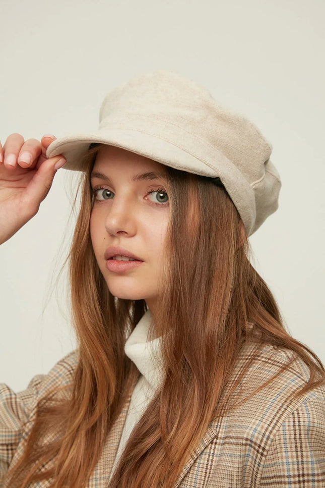 UNICORN Women's hat burgundy red cream white