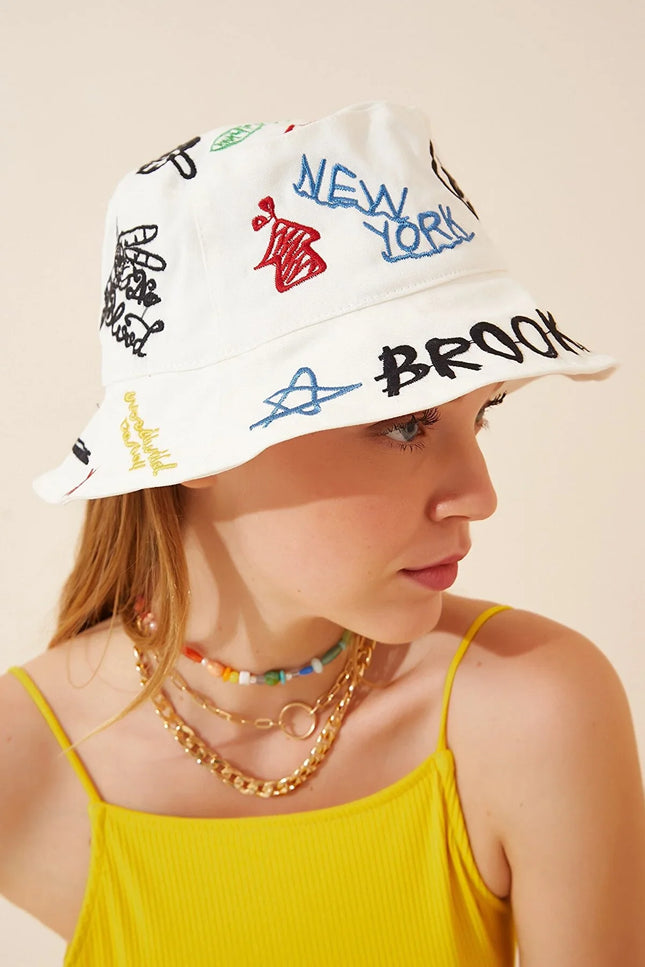 UNICORN Women's hat cream white one size