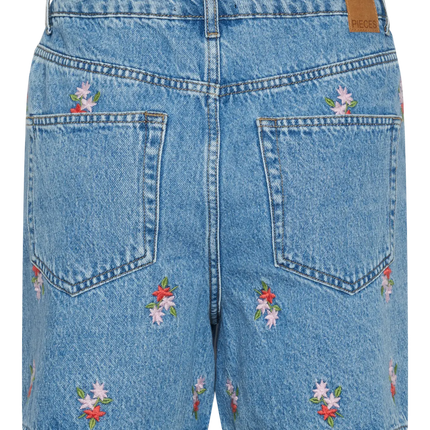 Sky shorts light blue
