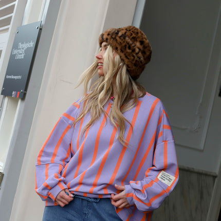 Patch streep sweater lila