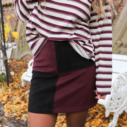 Monica rok bordeaux