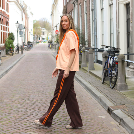 Bruine broek streep oranje