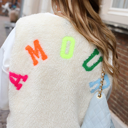 Amour gilet gekleurde letters lichtgeel