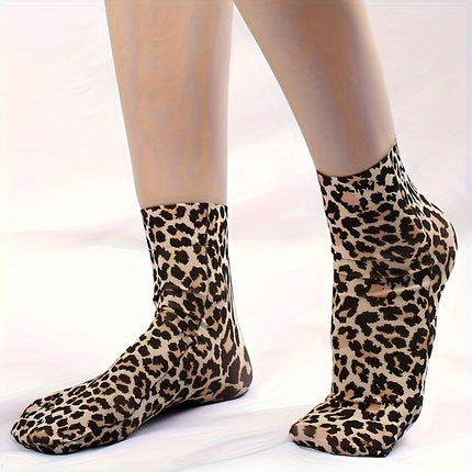 UNICORN 2 Pairs Women's Leopard Print Ankle Socks Lightweight Stretchy Fabric
