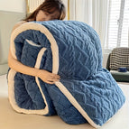 created-sapphire blue-taffeta quilt / 135cm*200cm