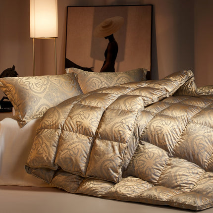 UNICORN 1pc 120S High-Density Anti-Feather Jacquard Quilt Golden Pink Bronze Red