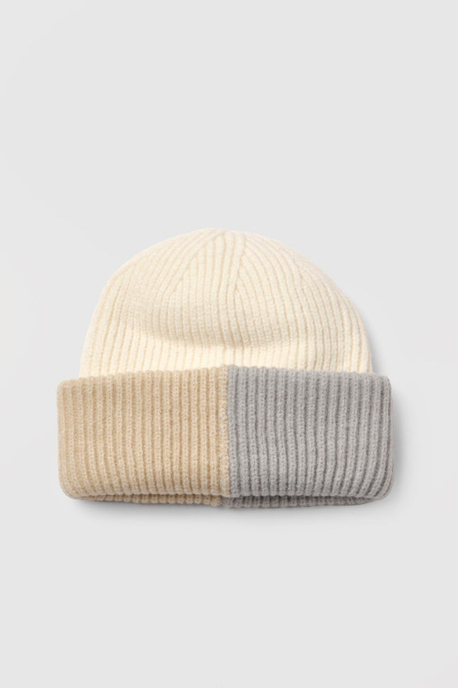 UNICORN Women's Fluffy Knitted Color Block Hat One size